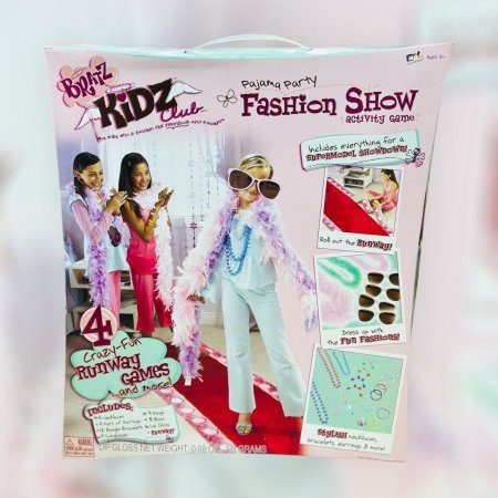 لعبة FASHION SHOW