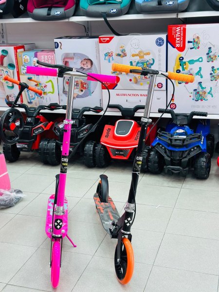 سكوتر مضلع حديد