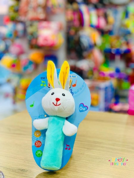 لعبة قماش خراخيش